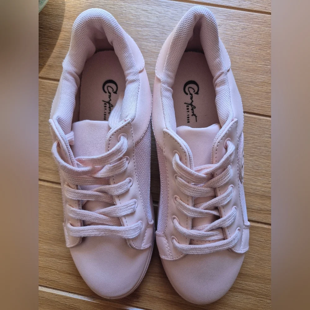 C‎ Est 1946 Light Pink Sneakers - Size 7.5